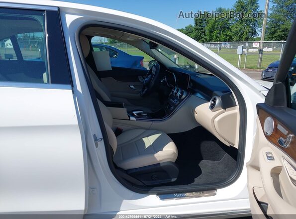 W1KWF8EB4MR618818 2021 MERCEDES-BENZ C-CLASS White Widok wnętrza z przodu