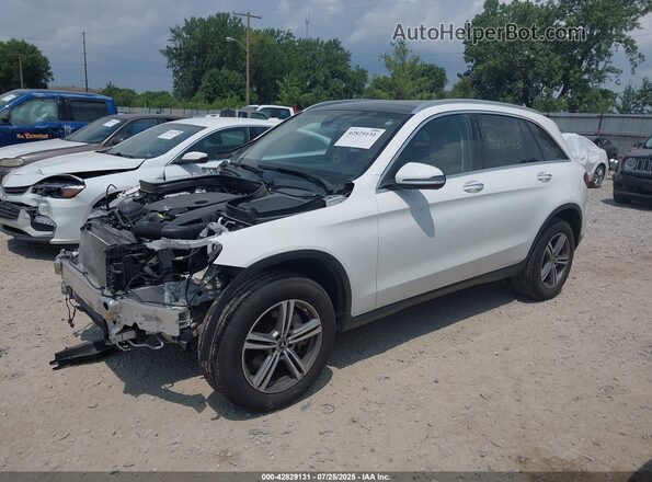 W1N0G8EB4LF805174 2020 MERCEDES-BENZ GLC 300 Белый Передняя левая четверть