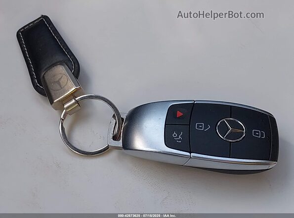 W1N0G8EBXMF875683 2021 MERCEDES-BENZ GLC 300 Черный Вид панели приборов