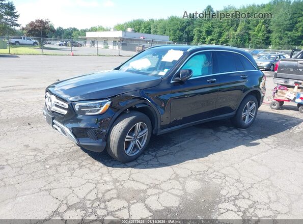 W1N0G8EBXMF875683 2021 MERCEDES-BENZ GLC 300 Черный Передняя левая четверть