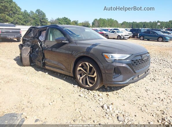 WA15AAGE7RB063294 2024 AUDI Q8 E-TRON Черный Передняя правая четверть