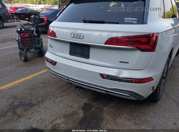 WA1CAAFY9M2061512 2021 AUDI Q5 Белый Вид спереди