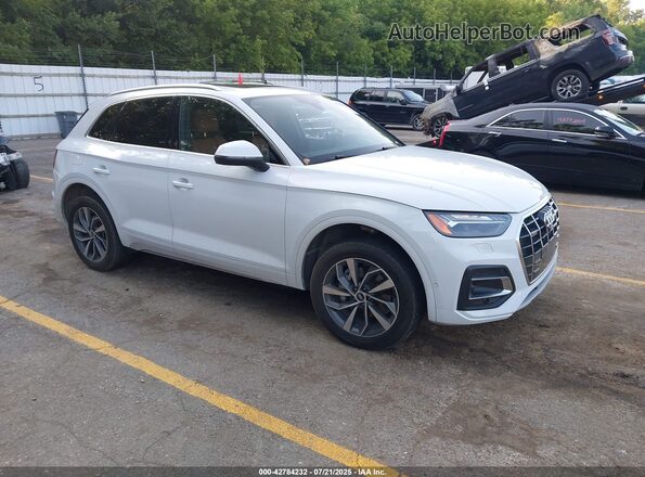 WA1CAAFY9M2061512 2021 AUDI Q5 Белый Передняя правая четверть