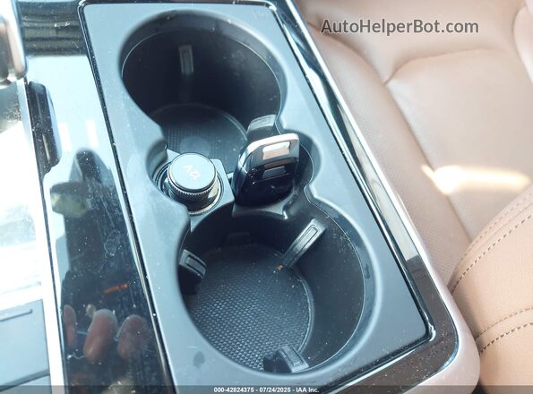 WA1EVBF16ND015261 2022 AUDI Q8 Turquoise Widok deski rozdzielczej