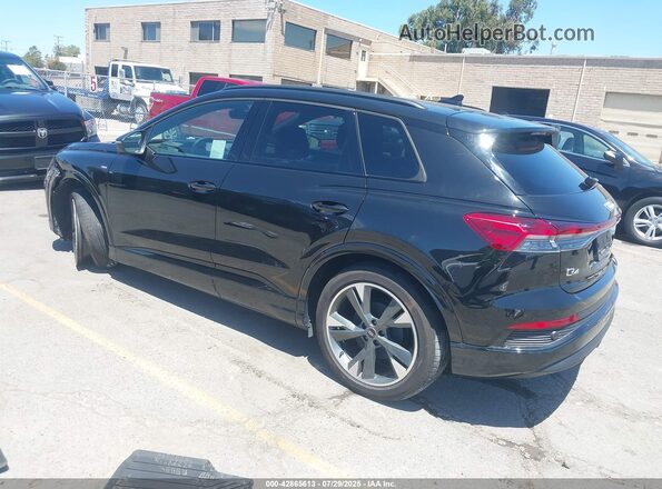 WA1KUBFZ1RP056123 2024 AUDI Q4 Черный Задняя левая четверть