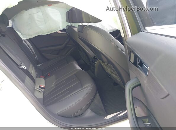 WAUABAF48MA050415 2021 AUDI OTHER Белый Вид наклейки с VIN-кодом