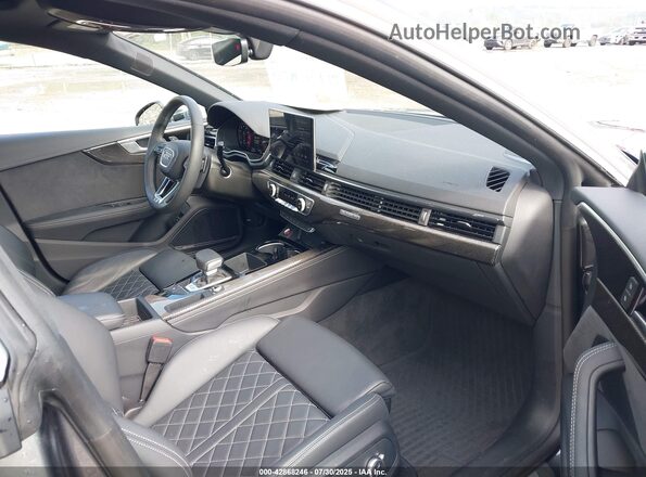 WAUB4CF59RA053429 2024 AUDI S5 Серый Вид салона спереди