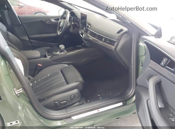 WAUC4CF51RA068897 2024 AUDI S5 Green Widok wnętrza z przodu
