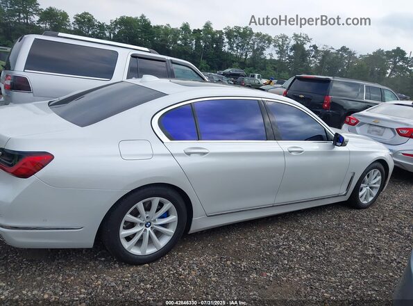WBA7T4C04MCG02655 2021 BMW OTHER White Widok wnętrza z tyłu