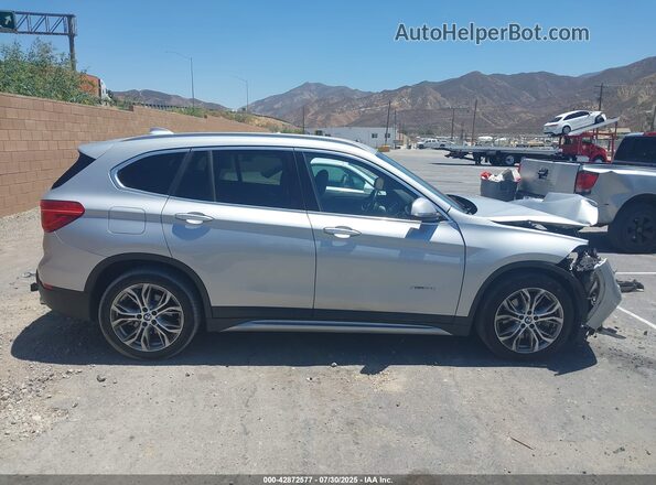 WBXHT3C37H5F87304 2017 BMW X1 Серебряный Панорамный вид салона 360°