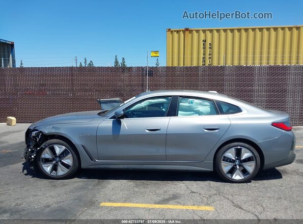 WBY23HD05SFU20005 2025 BMW I4 Gray Widok wnętrza z tyłu