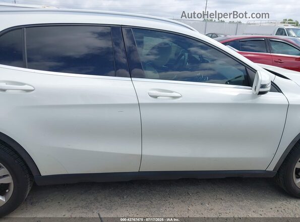 WDCTG4EB2HJ286718 2017 MERCEDES-BENZ GLA 250 White Vista interior de 360 grados