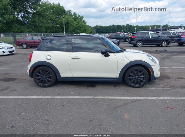 WMWXR5C08L2L74858 2020 MINI COOPER White Rear interior view