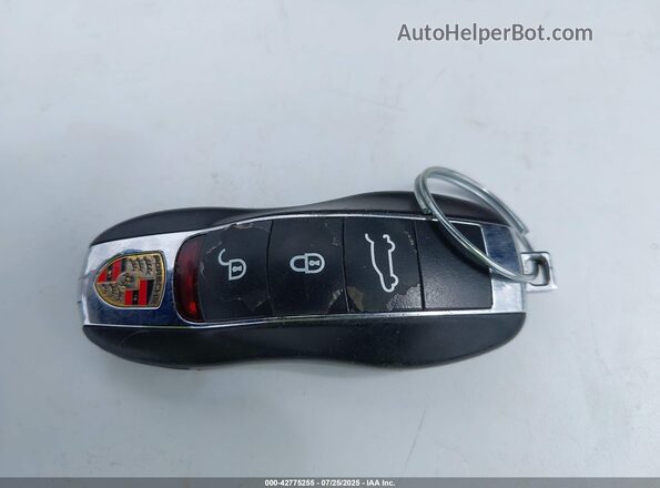 WP1AE2A22HLA72179 2017 PORSCHE CAYENNE Синий Вид панели приборов