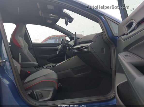 WVW3A7CD0SW213385 2025 VOLKSWAGEN GOLF Blue Front interior view