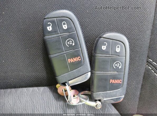 ZACNJDB11MPN35156 2021 JEEP RENEGADE Blue Vista del salpicadero