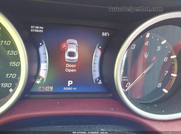 ZAM57RSA4G1168574 2016 MASERATI GHIBLI White Widok tylnych siedzeń