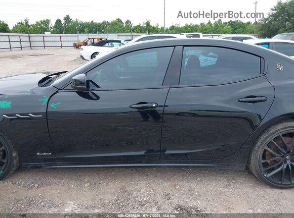 ZAM57XSS3L1354775 2020 MASERATI GHIBLI Черный 