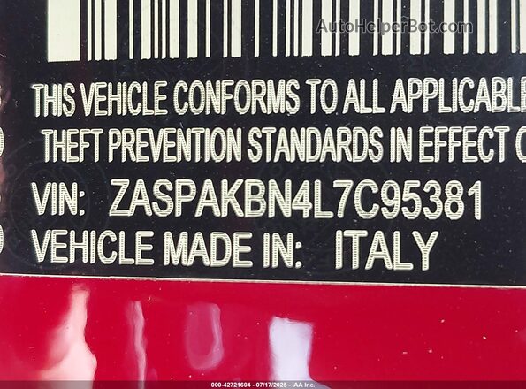 ZASPAKBN4L7C95381 2020 ALFA ROMEO STELVIO Красный Вид подкапотного пространства
