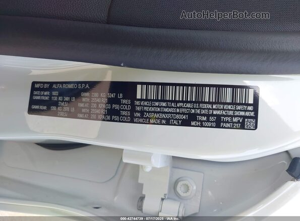 ZASPAKBNXR7D80041 2024 ALFA ROMEO STELVIO Белый Вид подкапотного пространства