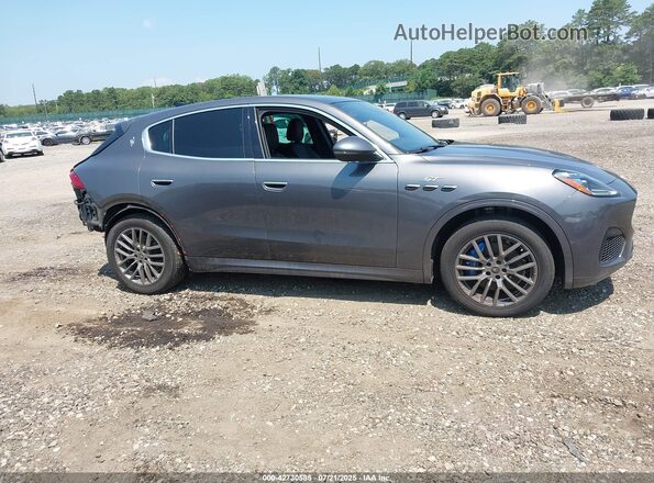 ZN682AVA4P7427590 2023 MASERATI GRECALE Gray Rear interior view