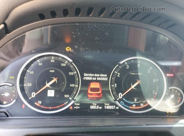 5UXKU2C5XJ0X48819 2018 BMW X6 White Widok tylnych siedzeń