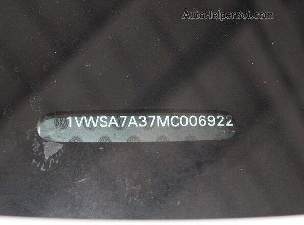 1VWSA7A37MC006922 2021 VOLKSWAGEN PASSAT White Սալոնի հետևի տեսք
