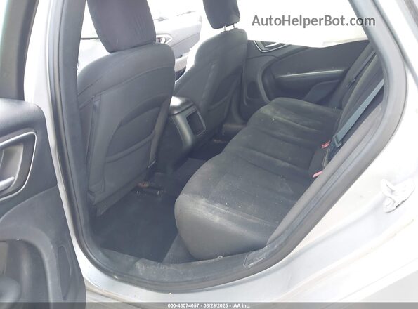 1C3CCCAB6GN154400 2016 CHRYSLER 200 Silver Widok naklejki z numerem VIN