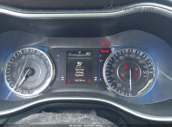 1C3CCCAB6GN154400 2016 CHRYSLER 200 Silver Widok tylnych siedzeń