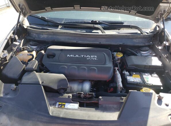 1C4PJLCB5JD519419 2018 JEEP CHEROKEE Silver Շարժիչի բաժամունքի տեսք