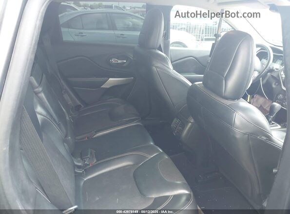 1C4PJLLB8JD511198 2018 JEEP CHEROKEE Gray VIN კოდის სტიკერის ხედი