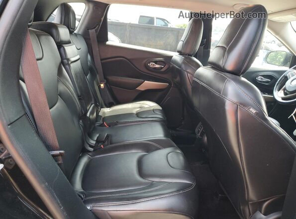 1C4PJMDB7JD617680 2018 JEEP CHEROKEE Black უკანა სალონის ხედი