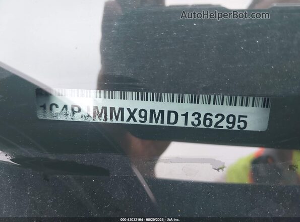1C4PJMMX9MD136295 2021 JEEP CHEROKEE Green Engine compartment view