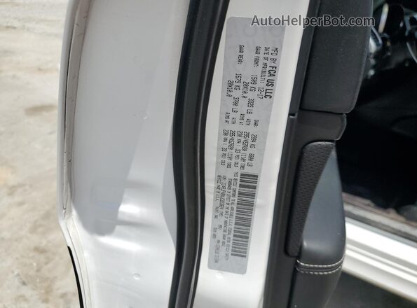 1C4RJFN9XJC223824 2018 JEEP GRAND White VIN կոդի պիտակի տեսք