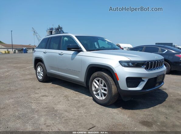 1C4RJHAG6SC268471 2025 JEEP GRAND CHEROKEE Серый Передняя правая четверть