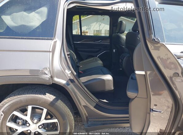 1C4RJHBG3SC292788 2025 JEEP GRAND CHEROKEE Pewter Vista de la etiqueta del VIN