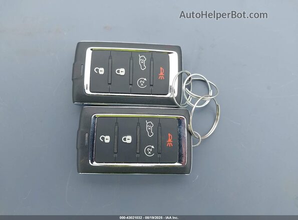 1C4RJKBG1M8135697 2021 JEEP GRAND CHEROKEE L Белый Вид панели приборов