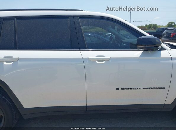1C4RJKBGXP8729175 2023 JEEP GRAND CHEROKEE L Белый Вид задней части салона