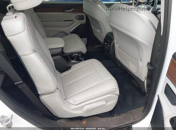1C4RJKEG0P8726538 2023 JEEP GRAND CHEROKEE L White Vista de la etiqueta del VIN
