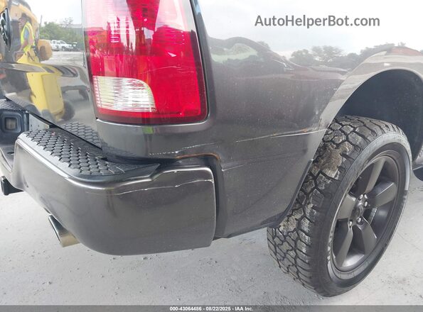 1C6RR6KT2JS219062 2018 RAM 1500 Gray 