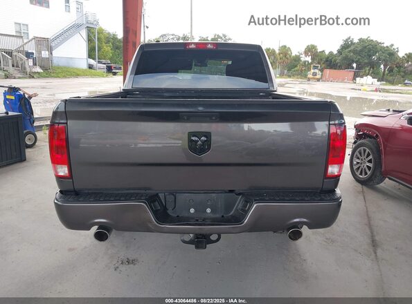 1C6RR6KT2JS219062 2018 RAM 1500 Gray 