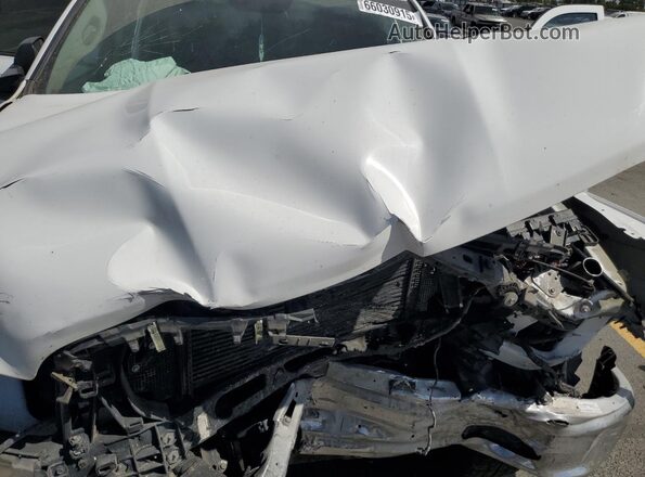 1C6RR7FM1JS276345 2018 RAM 1500 White Vista interior trasera