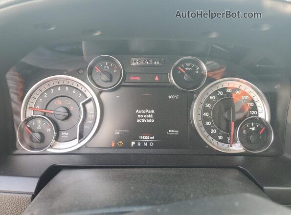 1C6RR7MT1JS145930 2018 RAM 1500 Black Instrument cluster view