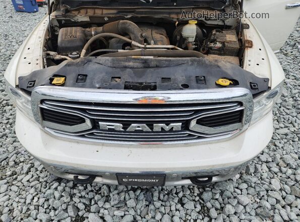1C6RR7PT5JS203002 2018 RAM 1500 White Rear interior view