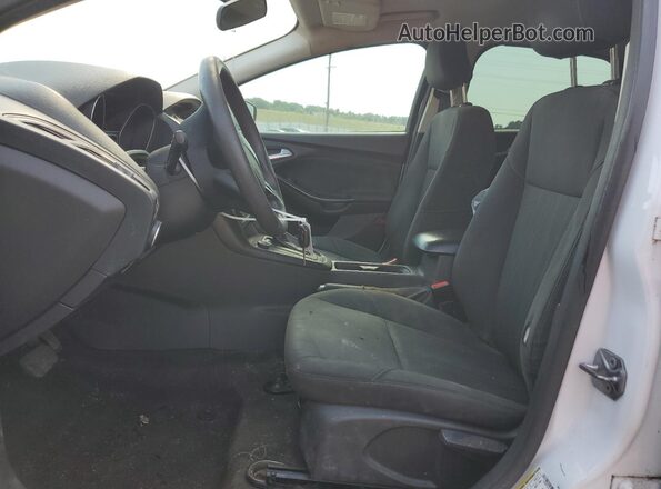 1FADP3F21JL214699 2018 FORD FOCUS White Vista interior delantera