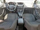 2018 Ford Focus Se White vin: 1FADP3F28JL288637