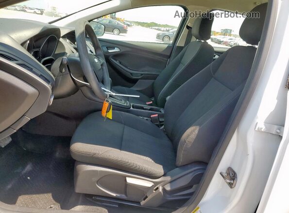 1FADP3F28JL288637 2018 FORD FOCUS White Widok wnętrza z przodu