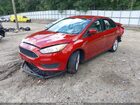 2018 Ford Focus Se Red vin: 1FADP3F29JL319037