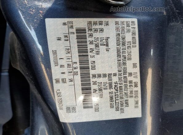 1FADP3J23JL223508 2018 FORD FOCUS Blue Vista del compartimento del motor