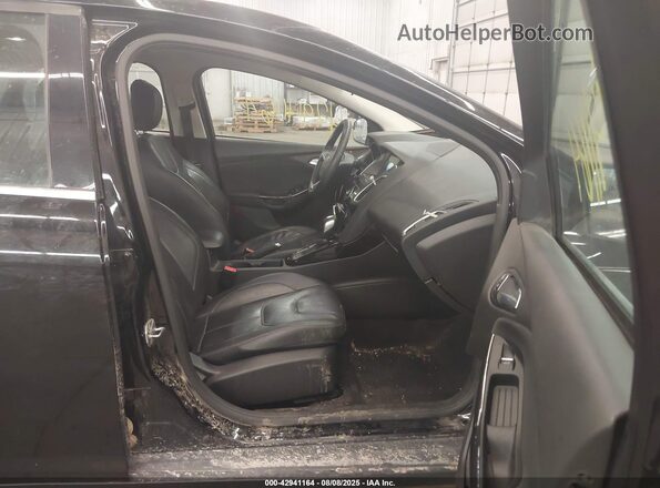 1FADP3J23JL312723 2018 FORD FOCUS Black Widok wnętrza z przodu